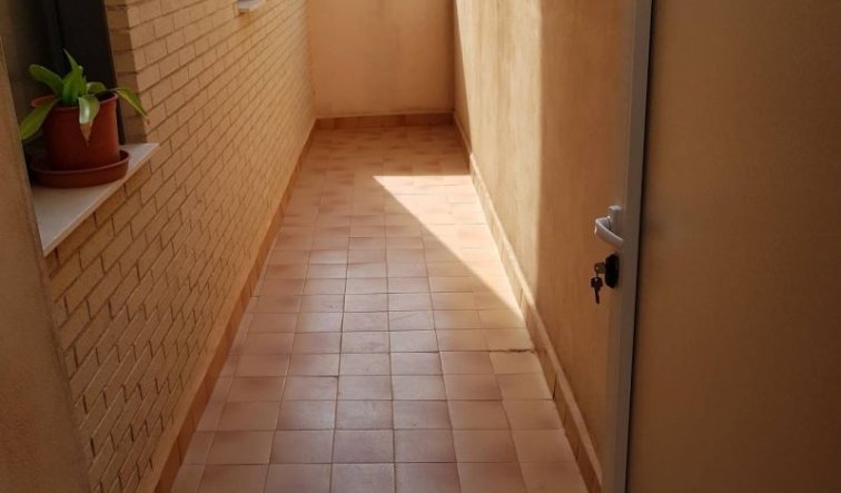 Reventa - Apartamento / piso - Hondón de las Nieves