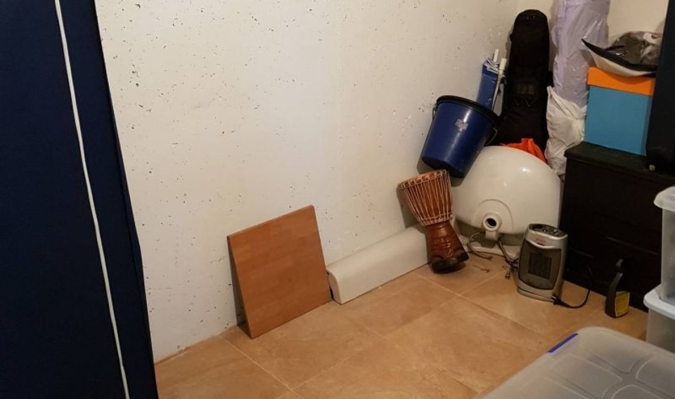 Reventa - Apartamento / piso - Hondón de las Nieves