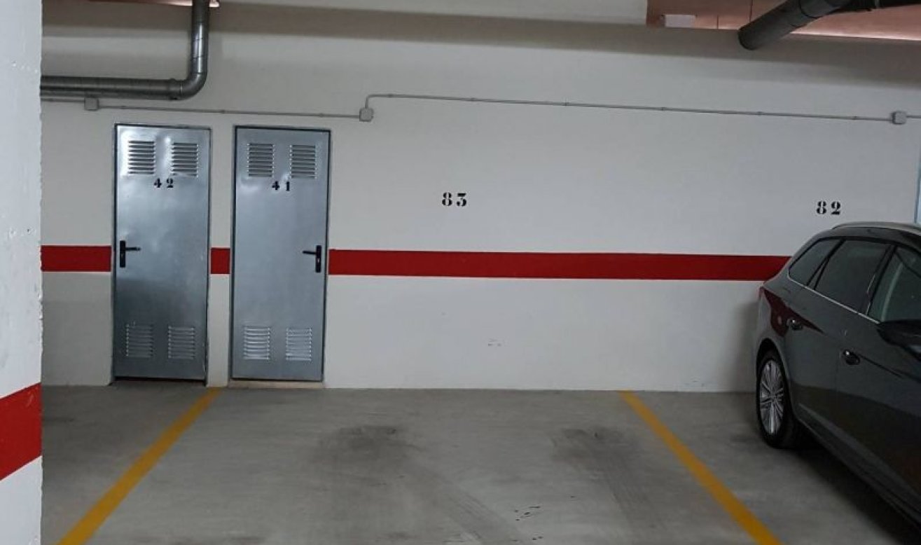 Reventa - Apartamento / piso - Hondón de las Nieves