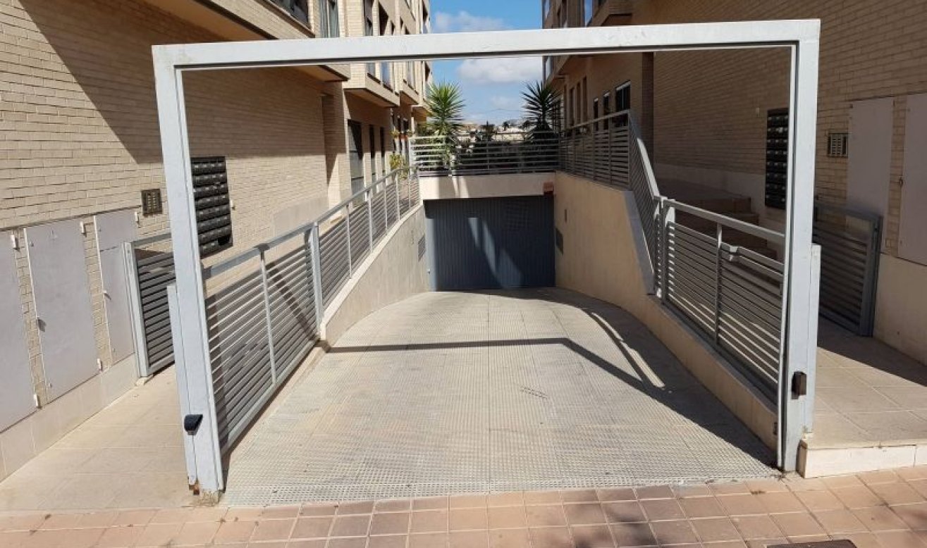 Reventa - Apartamento / piso - Hondón de las Nieves