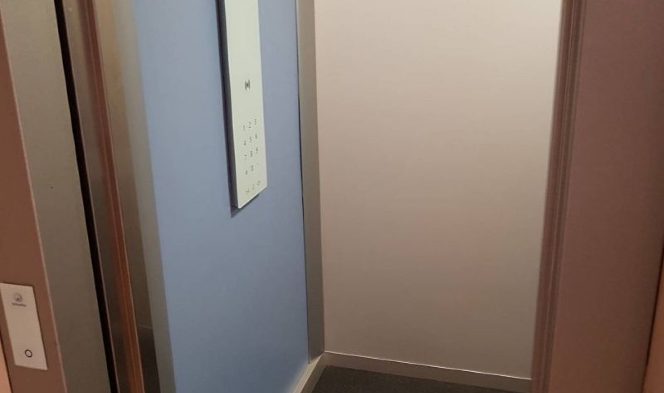 Reventa - Apartamento / piso - Hondón de las Nieves