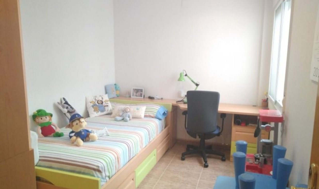 Revente - Appartement - Hondón de las Nieves