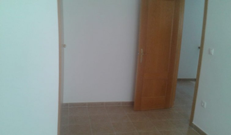 Resale - Bungalow - Hondón de las Nieves
