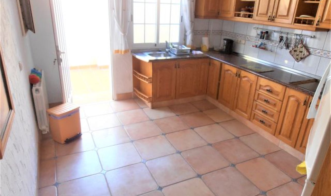 Resale - Villa - Orihuela Costa