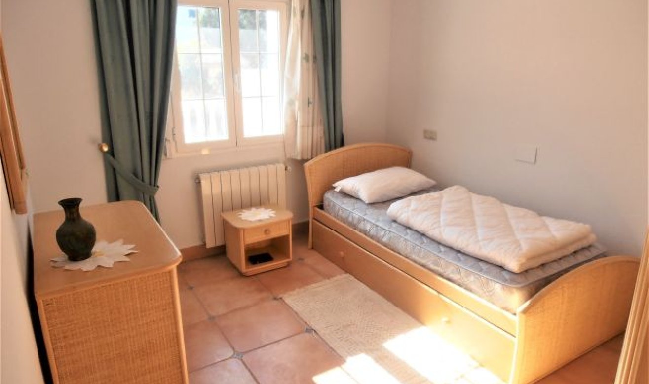 Resale - Villa - Orihuela Costa