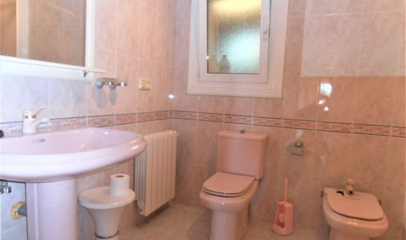 Resale - Villa - Orihuela Costa