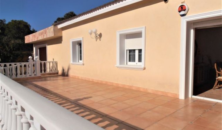 Resale - Villa - Orihuela Costa