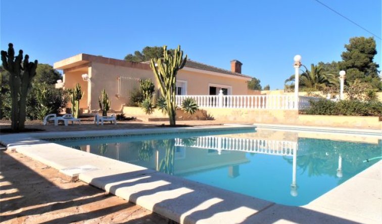 Resale - Villa - Orihuela Costa