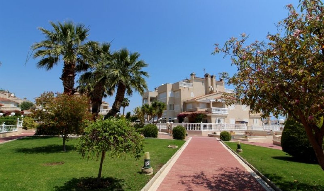 Resale - Apartment / flat - Orihuela Costa