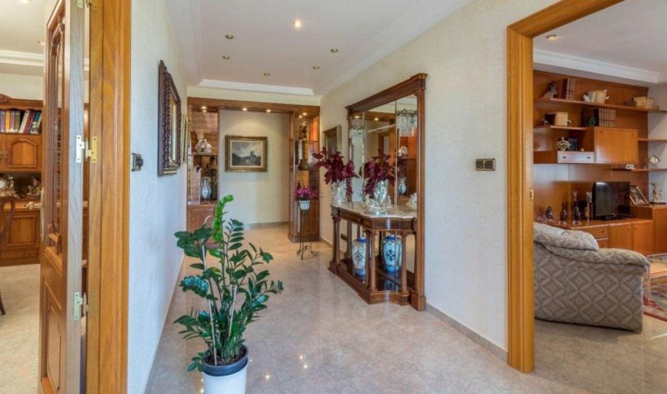 Reventa - Villa - Elche