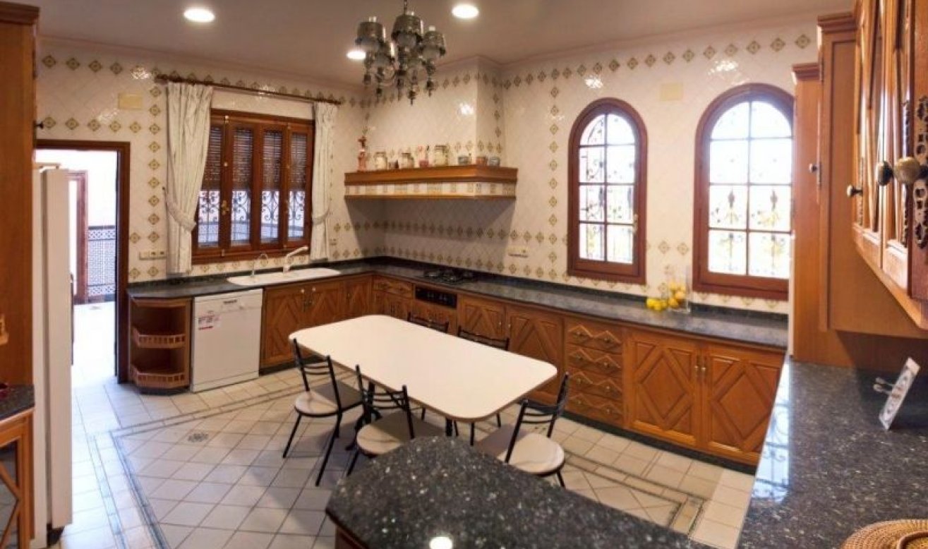 Reventa - Villa - Orihuela Costa