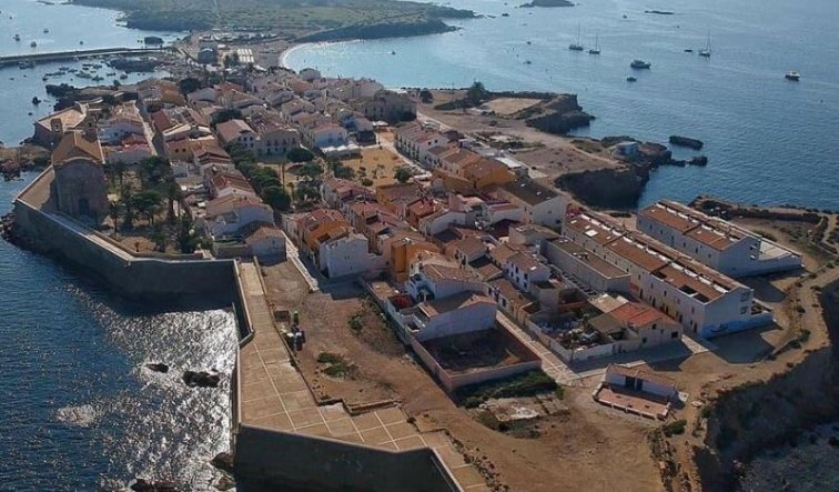 Resale - Villa - Alicante