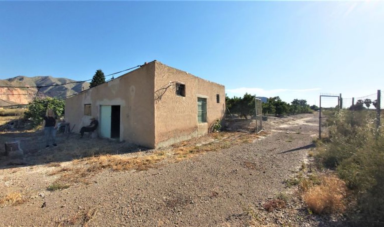 Resale - Country house - Cox