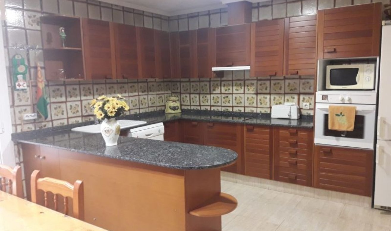 Resale - Villa - Novelda
