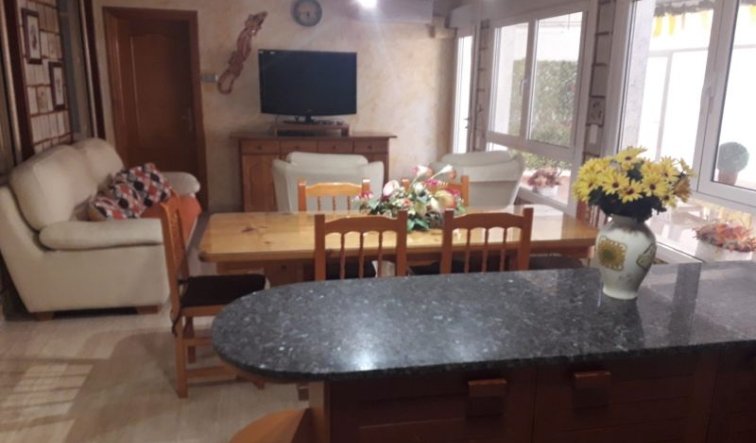 Resale - Villa - Novelda