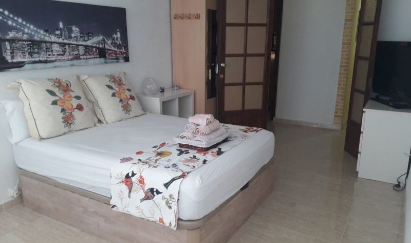 Resale - Villa - Novelda