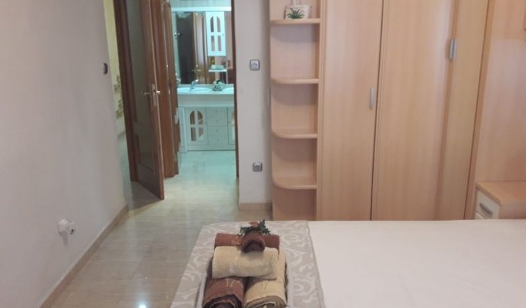 Resale - Villa - Novelda