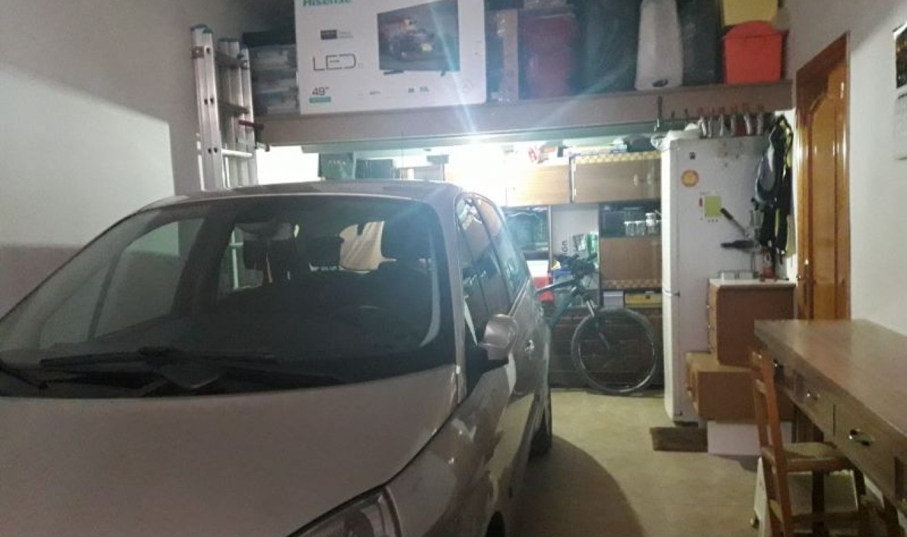 Resale - Villa - Novelda