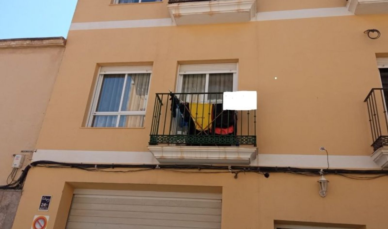 Reventa - Apartamento / piso - Hondón de las Nieves