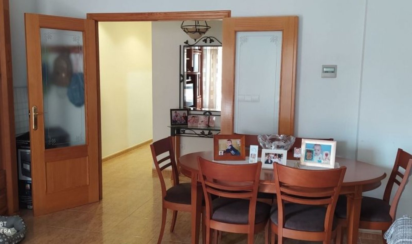 Reventa - Apartamento / piso - Hondón de las Nieves
