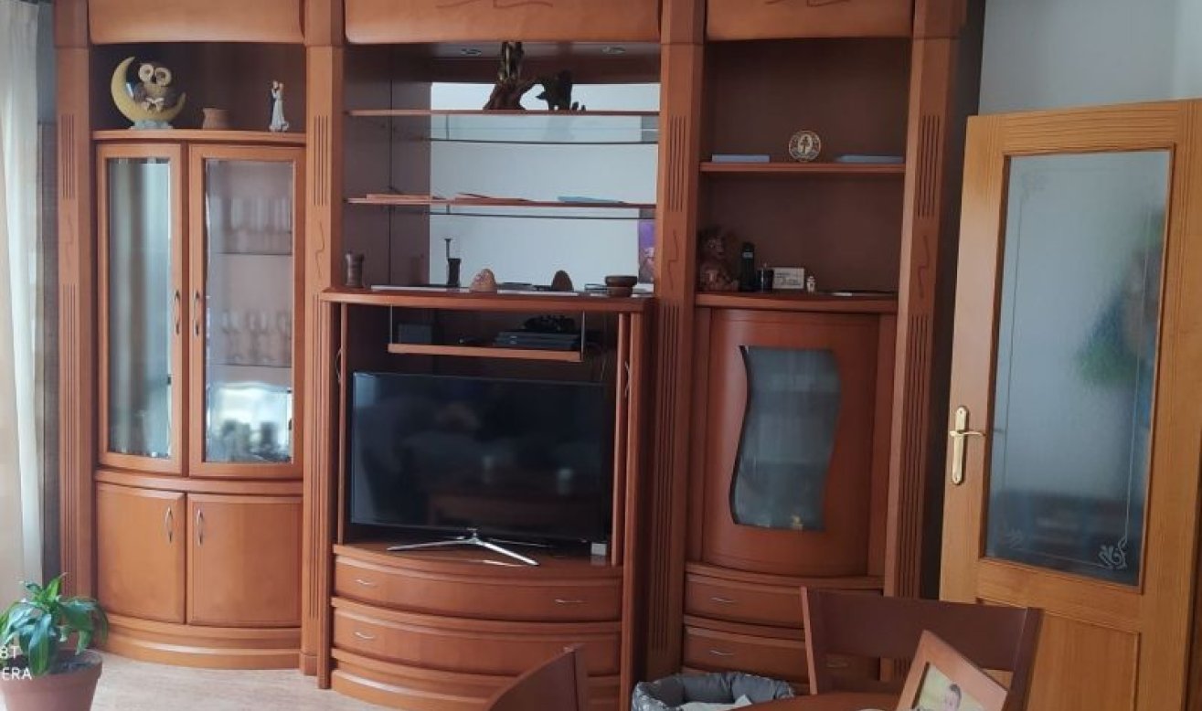 Reventa - Apartamento / piso - Hondón de las Nieves