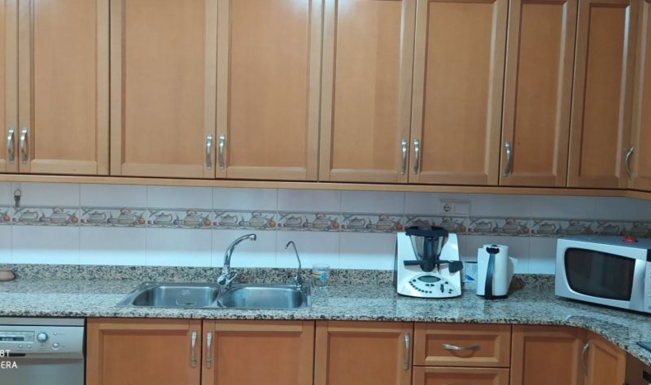 Reventa - Apartamento / piso - Hondón de las Nieves