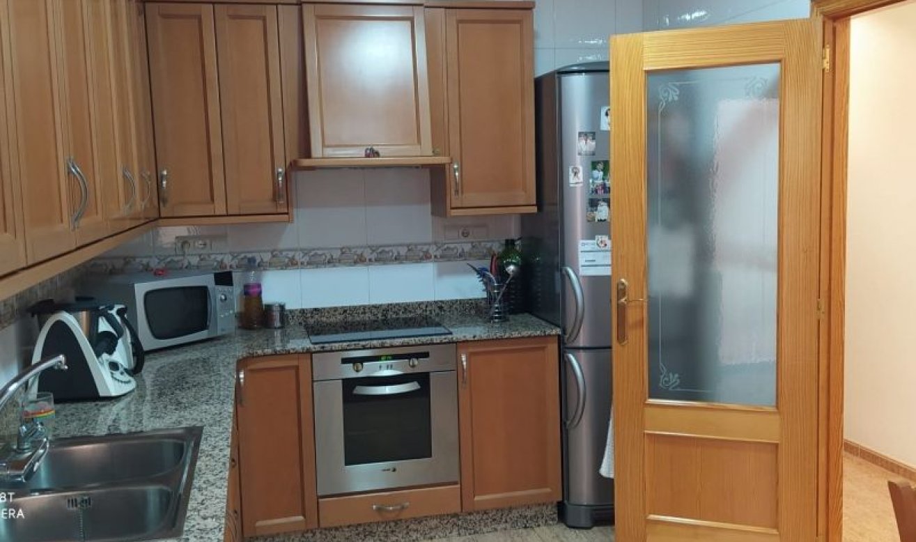 Reventa - Apartamento / piso - Hondón de las Nieves