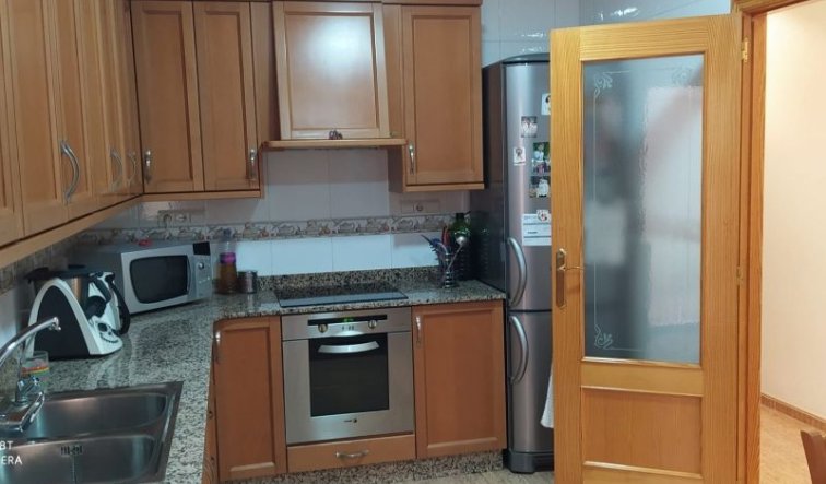 Reventa - Apartamento / piso - Hondón de las Nieves