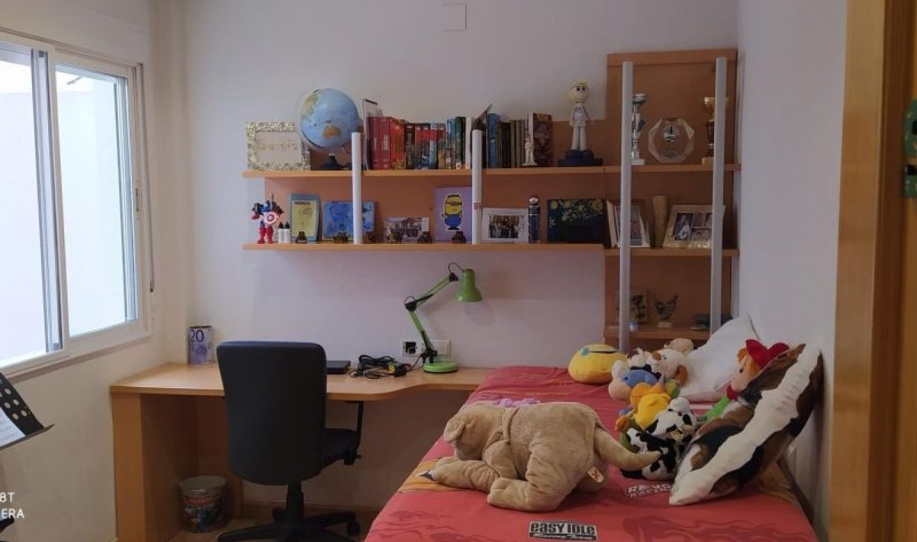 Reventa - Apartamento / piso - Hondón de las Nieves