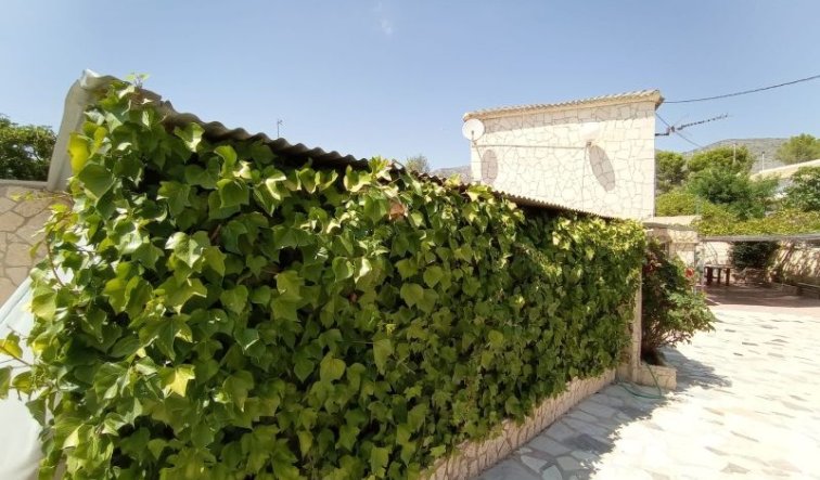 Resale - Villa - Hondón de las Nieves