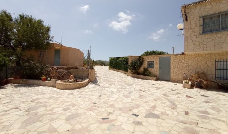 Resale - Villa - Hondón de las Nieves