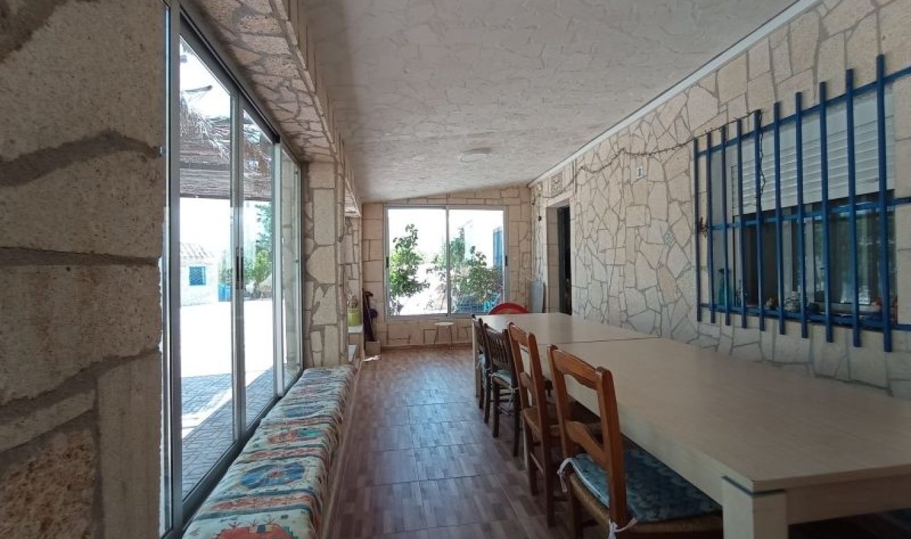 Resale - Villa - Hondón de las Nieves