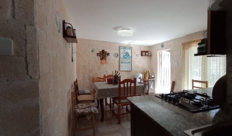 Resale - Villa - Hondón de las Nieves
