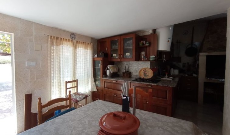Resale - Villa - Hondón de las Nieves
