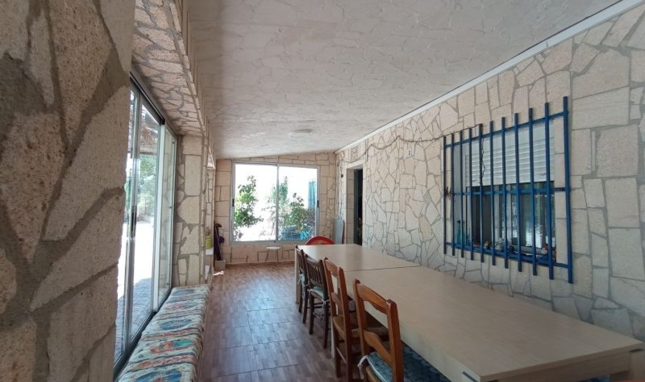Resale - Villa - Hondón de las Nieves