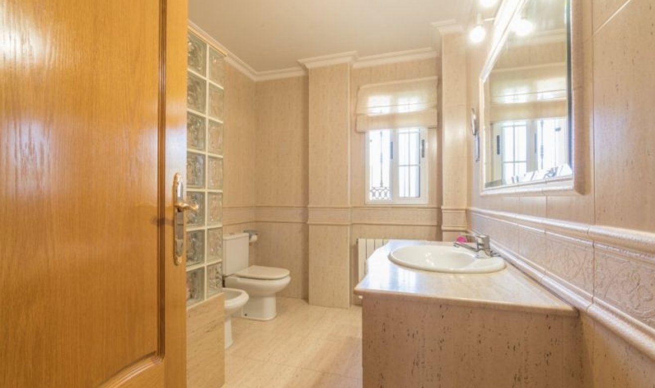 Reventa - Villa - Crevillente