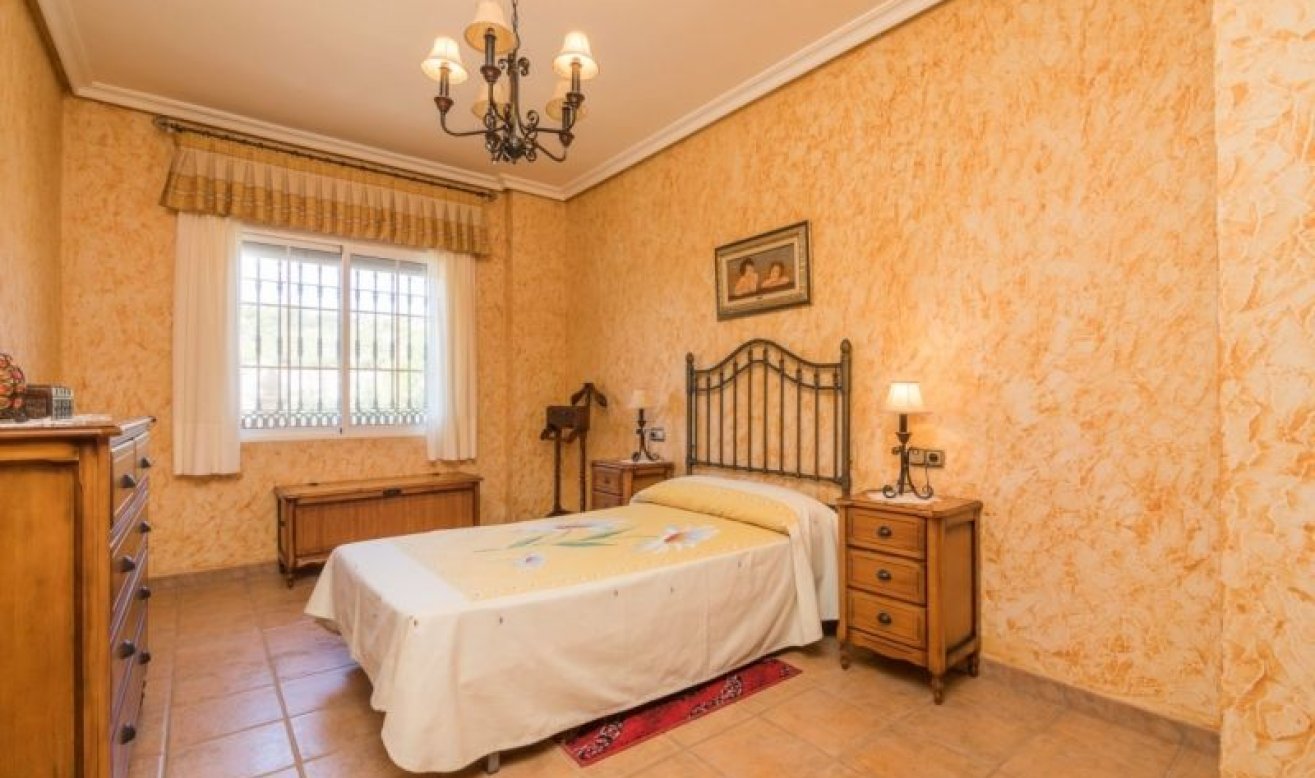 Reventa - Villa - Crevillente