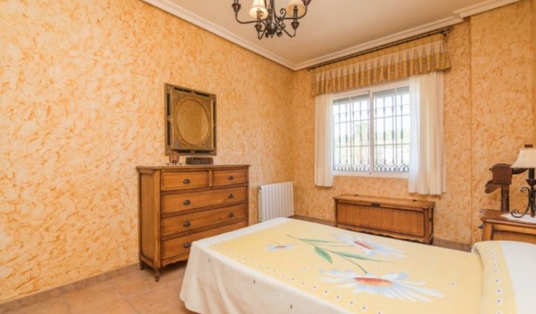 Reventa - Villa - Crevillente