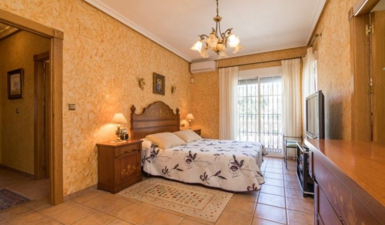 Reventa - Villa - Crevillente