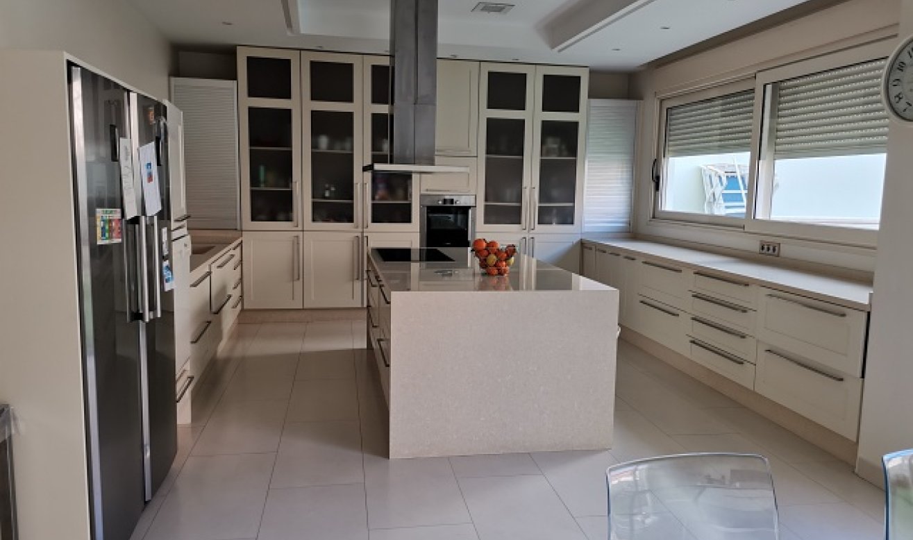 Resale - Villa - Orihuela