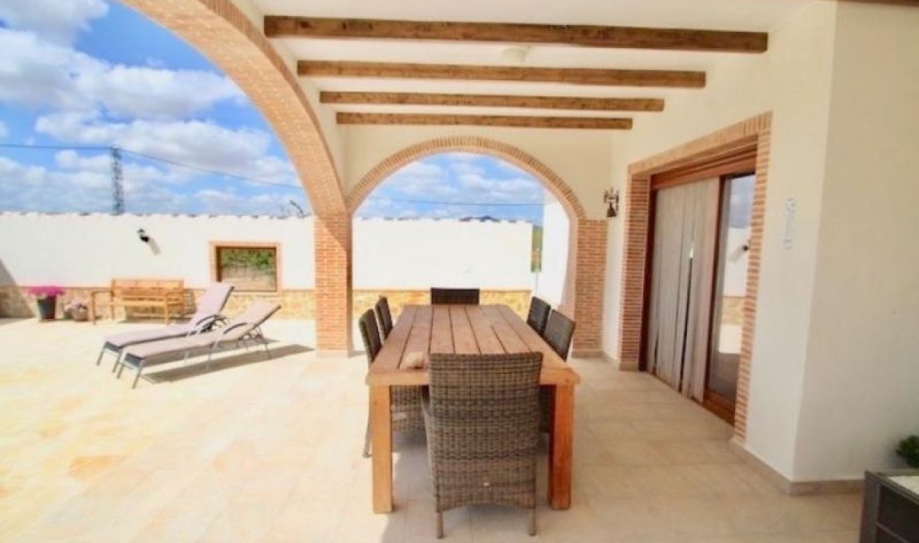 Revente - Villa - Pinós