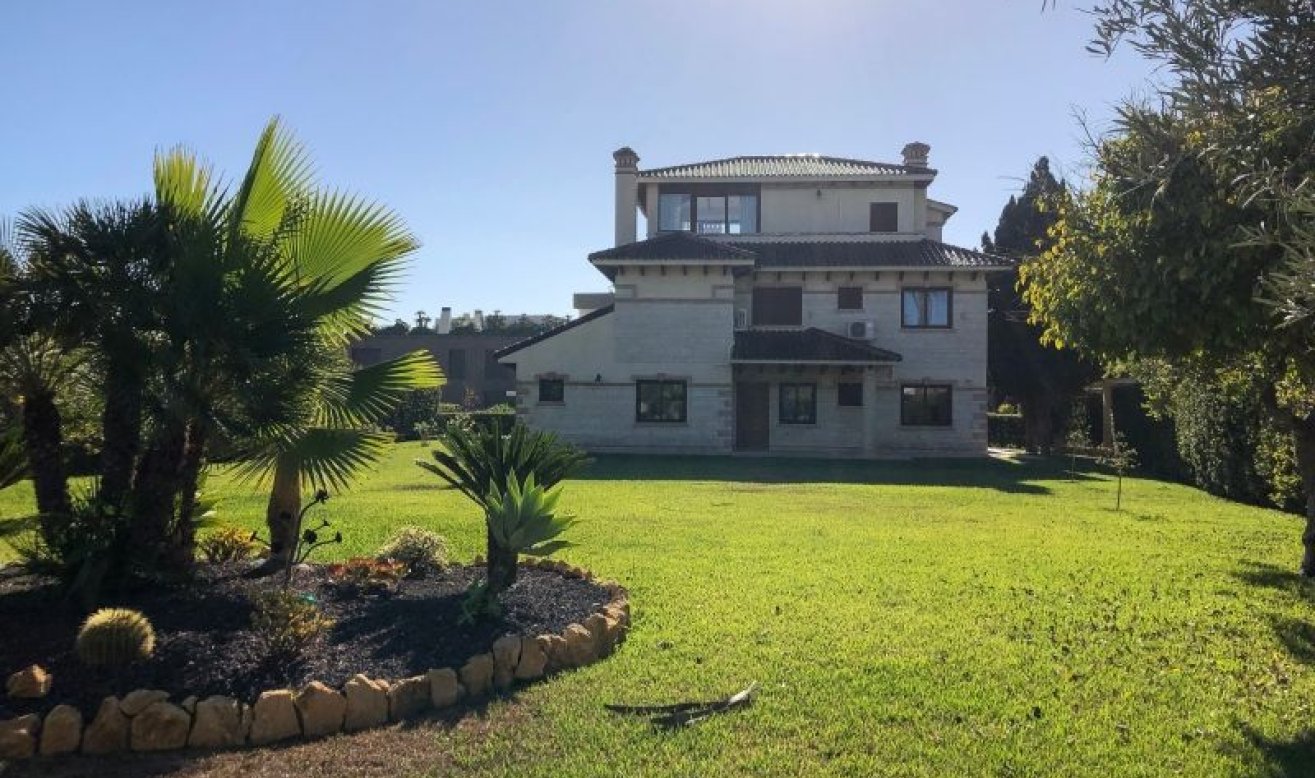 Reventa - Villa - Orihuela Costa