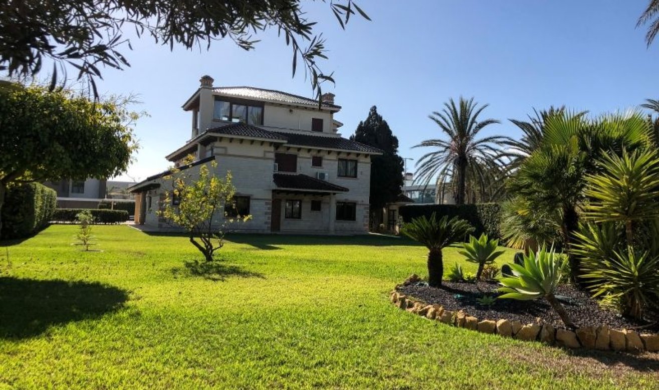 Reventa - Villa - Orihuela Costa