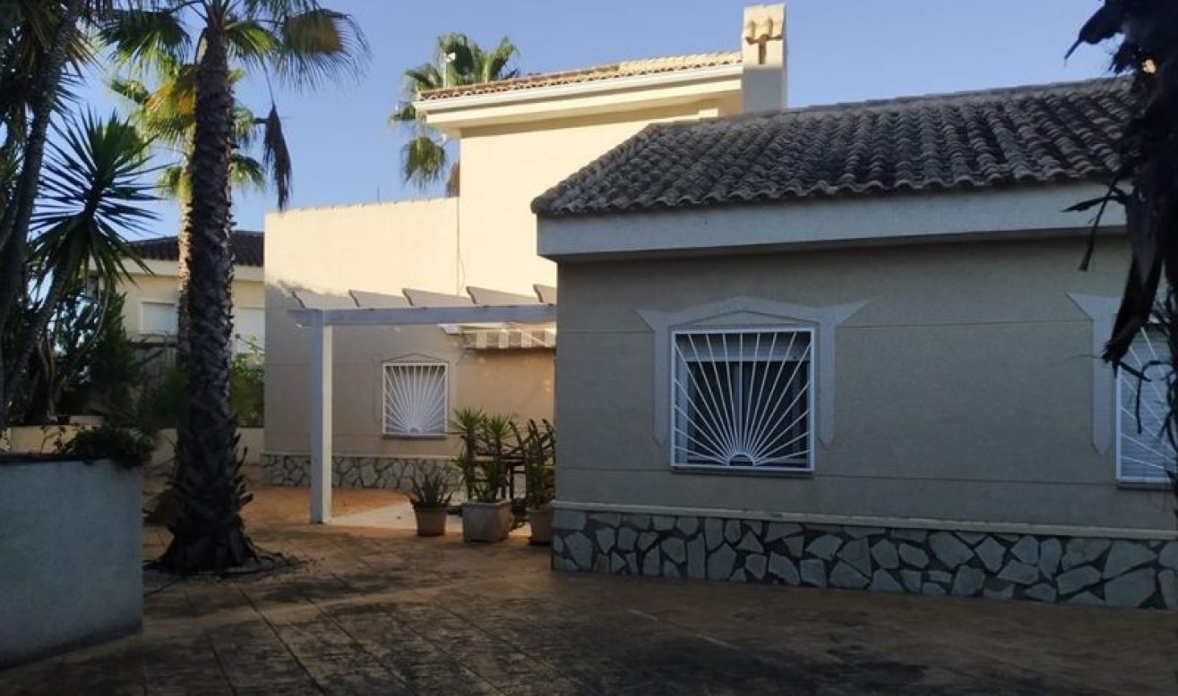 Reventa - Villa - Hondón de las Nieves