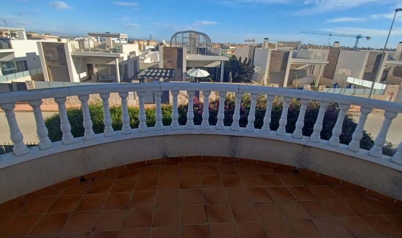 Reventa - Villa - Orihuela Costa