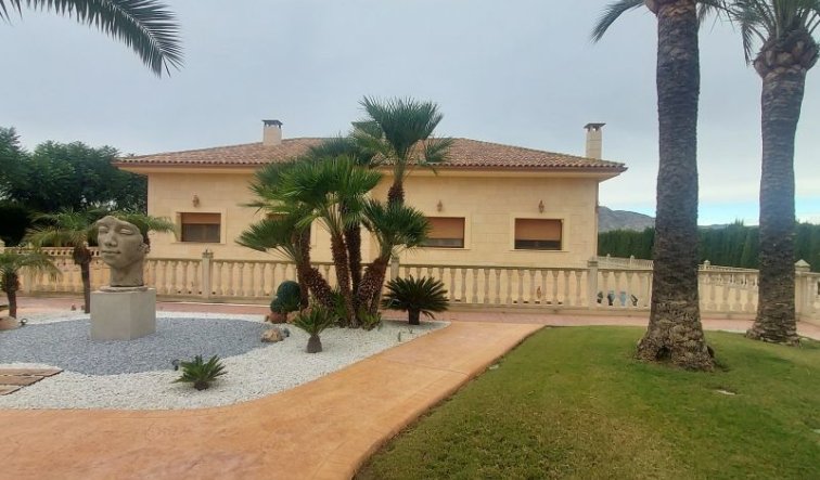 Revente - Villa - Hondón de las Nieves