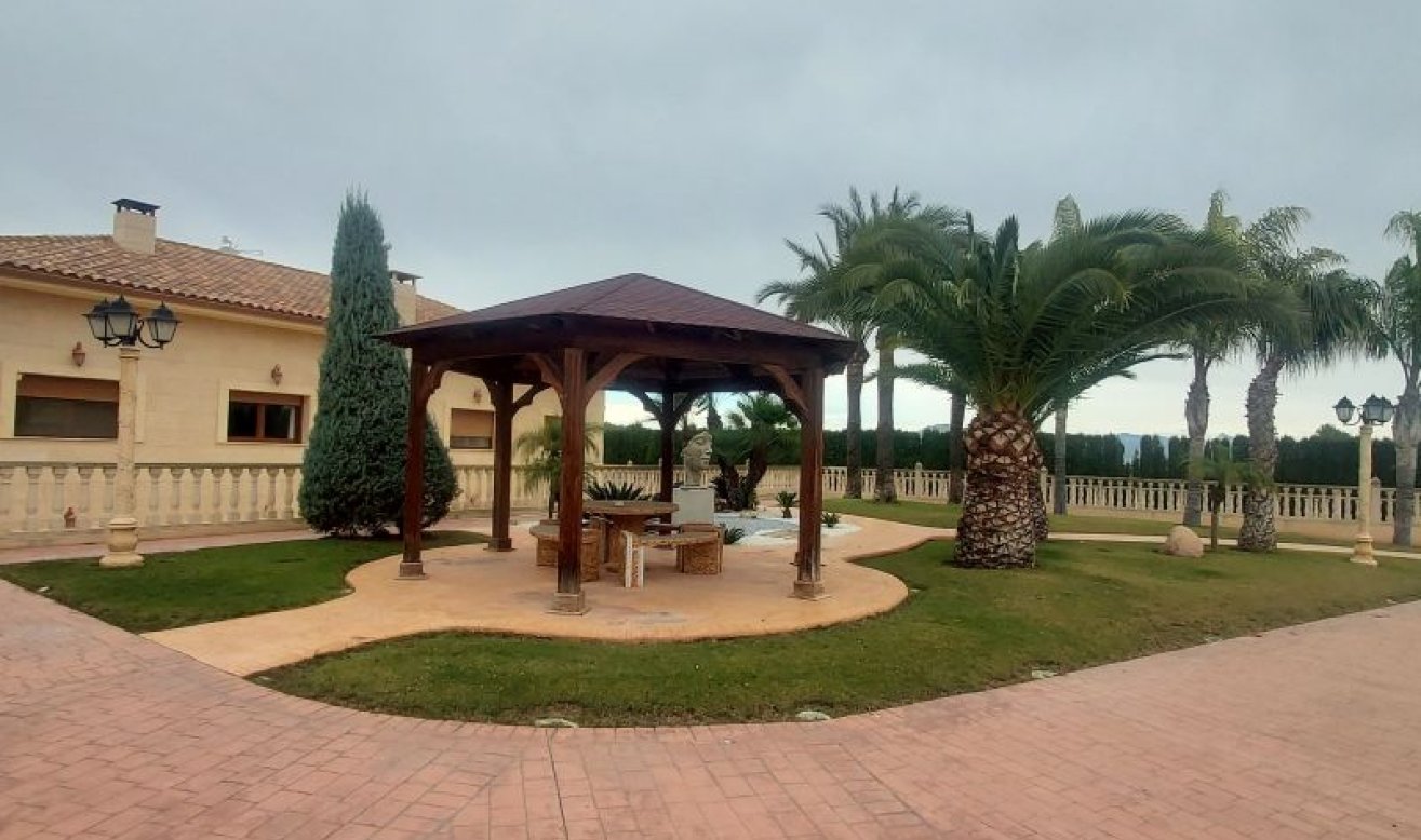 Revente - Villa - Hondón de las Nieves
