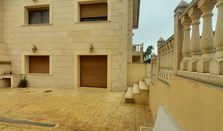 Revente - Villa - Hondón de las Nieves