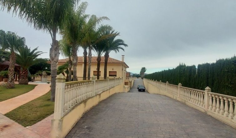 Revente - Villa - Hondón de las Nieves