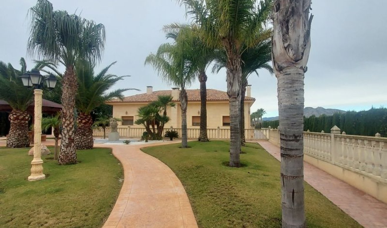 Revente - Villa - Hondón de las Nieves